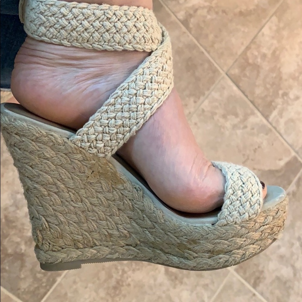 Braided platforms - Picture 2 of 8
